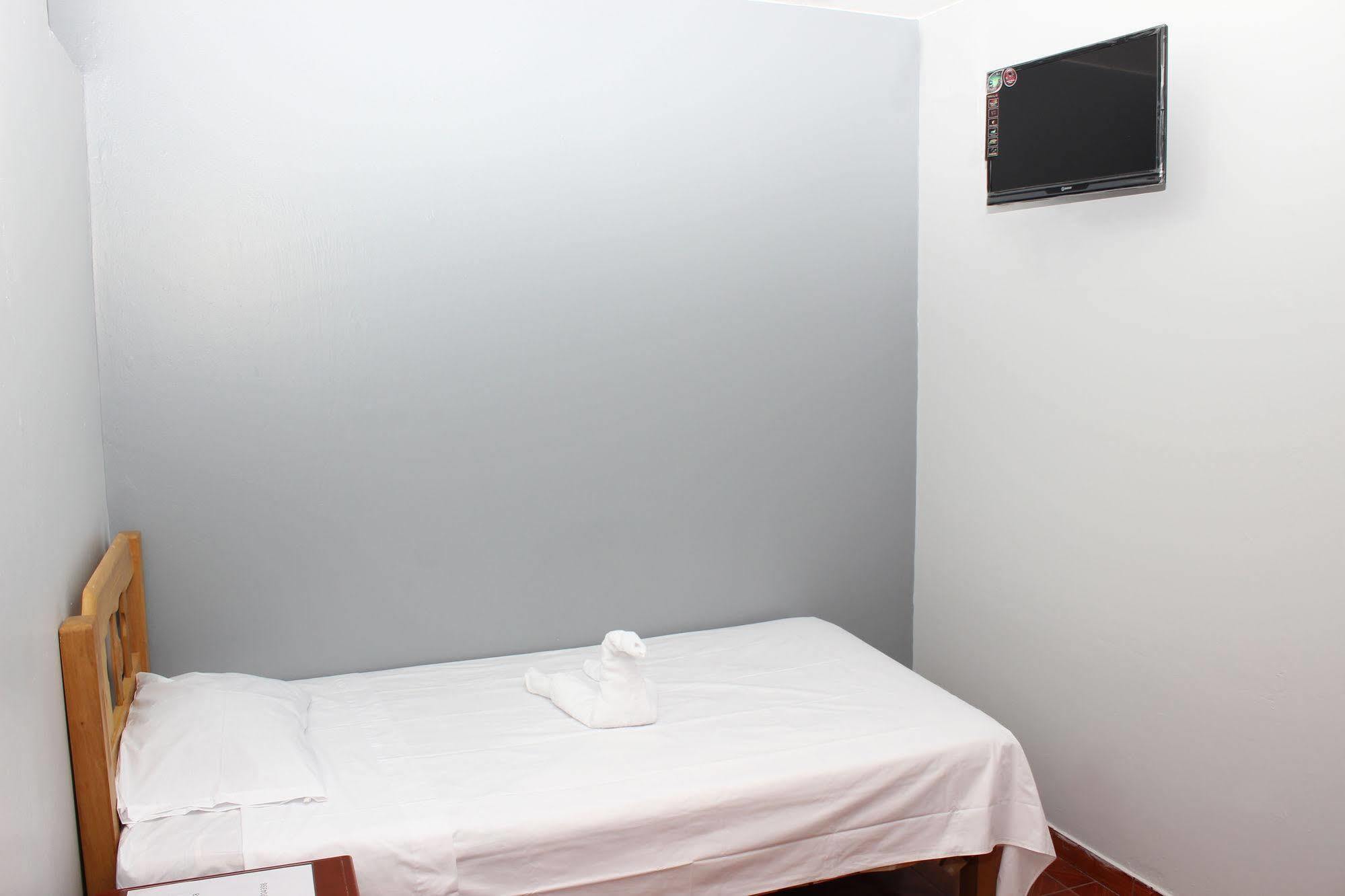 Hostal Las Fresas Lima Airport Кальяо Экстерьер фото